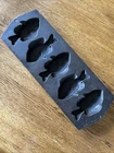 LODGE USA Cast Iron Fish Mold Cornbread 5PP2 Muffin Pan Heavy Vintage