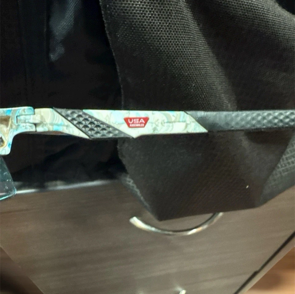 Oakley ENCODER 9471-0936 Sunglasses Sanctuary Swirl w/ Prizm Sapphire Iridium - Image 3 of 4