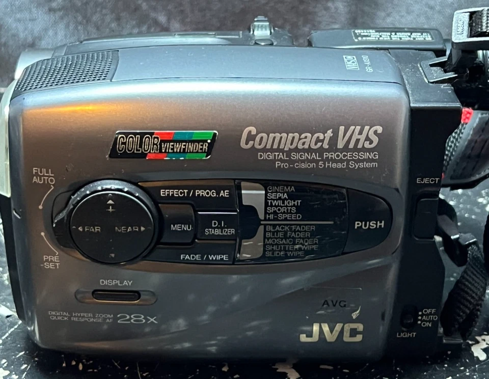 Vintage JVC GR-AX910 Compact VHS Camcorder Video Camera w/ Bag Cables, Tested!! - Image 4 of 4