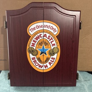 Newcastle Brown Ale Beer Cherry Wood Cabinet Dart Board Brand New 🔥🍺