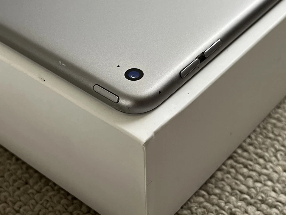 Apple iPad Air 2 WiFi A1566 Space Grey 32GB Excellent condition - Image 2 of 4