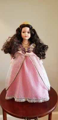 snow white doll collectible