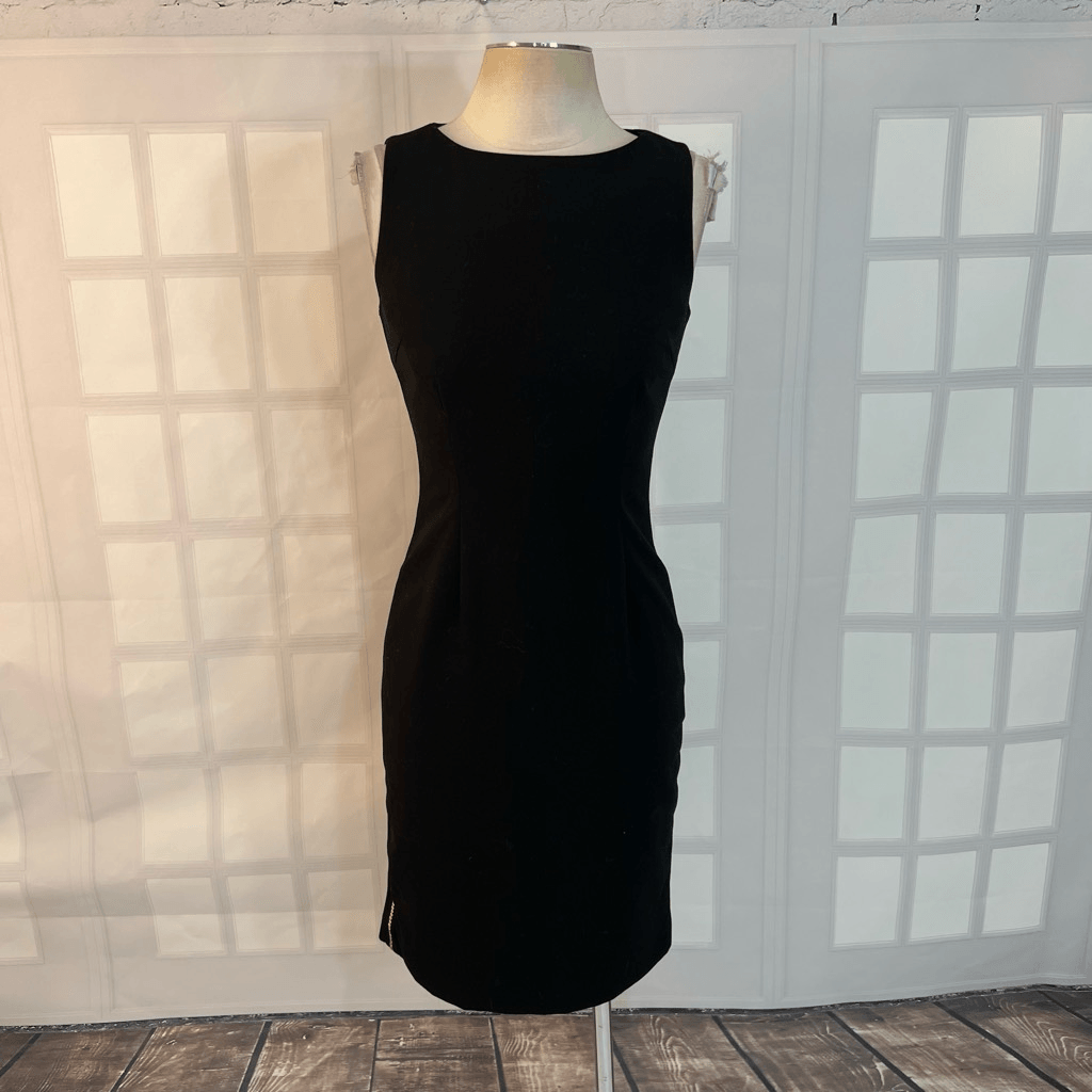 green emerald velvet dress STAND OUT CHAIN MINI DRESS – AKIRA