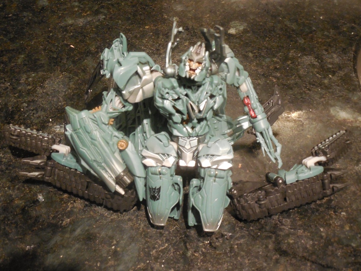 TRANSFORMERS Revenge of the Fallen MEGATRON Voyager Class Toy Action Figure