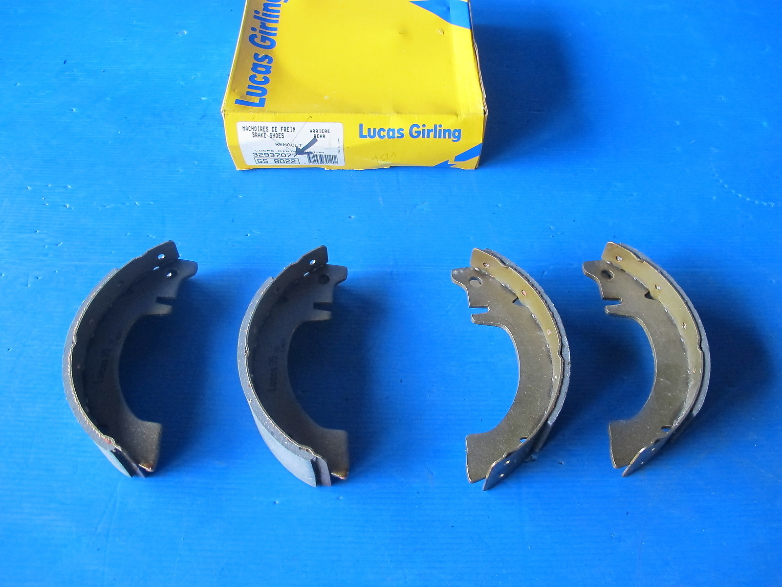 Mâchoires de freins arrière Lucas pour stopper les bruits de tambour sur Renault 12