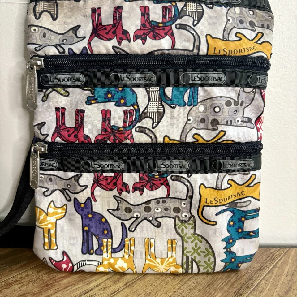 Bandolera LeSportsac 3 Cremallera Amante de los Gatos Ajustable y Bolsillos J4 Foto 3 de 4