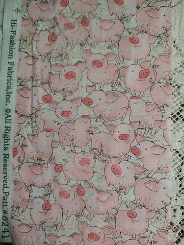 REMNANTS Pink Pigs Cotton Fabric Hi-Fashion Fabrics Piglets - Picture 4 of 4