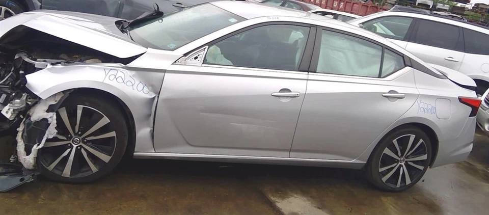 2020 Nissan Altima Front Driver Left LH Door Trim Panel in Black Foto 4 de 4