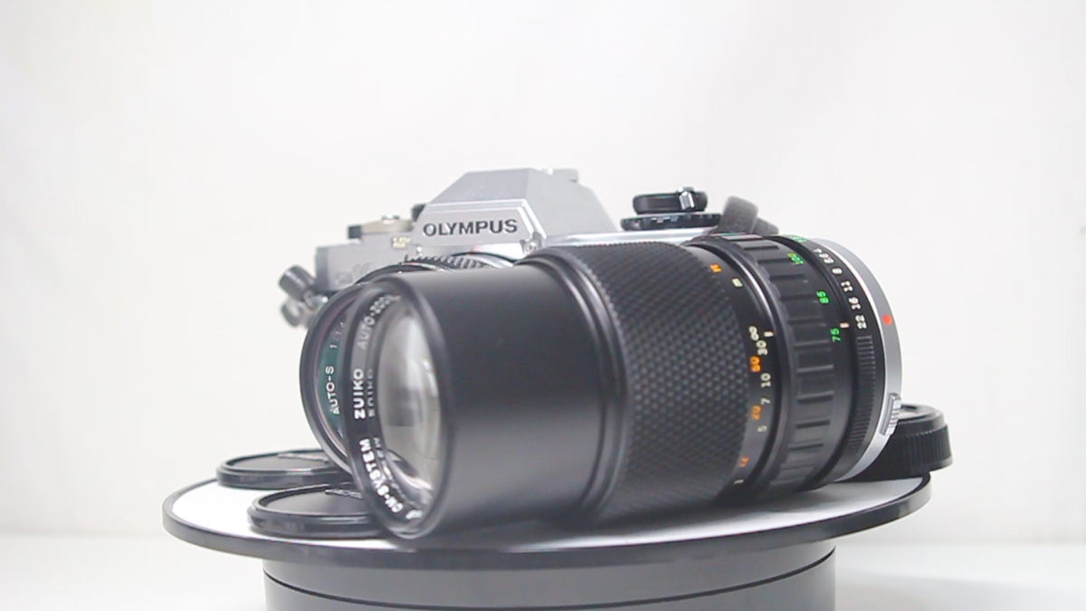 Olympus OM10 35mm SLR Film Camera + Auto-S 50mm F/1.4 + Zoom 75