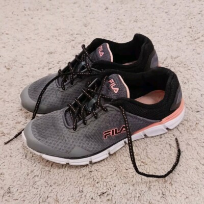 FILA Coolmax Memory Foam Gray Women's Sneakers (US 8.5)