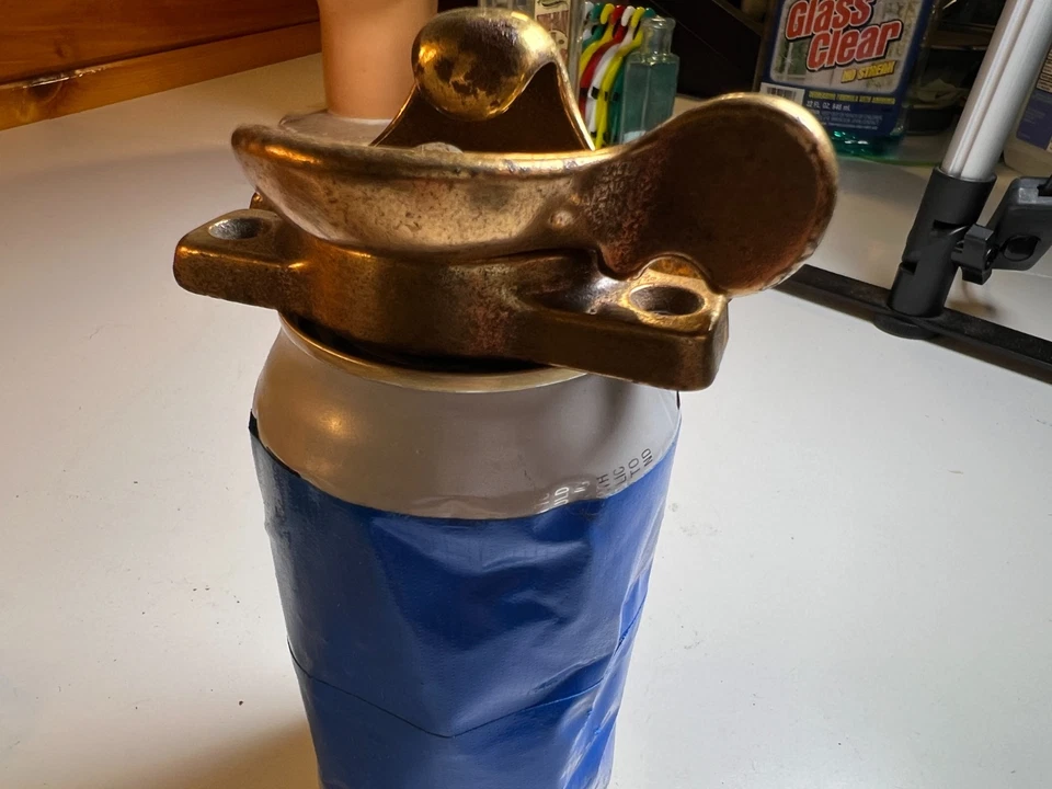 4: Large Vintage " Brass " Gold Sash Window Locks Heavy Duty Latches Crescent - Image 2 of 4