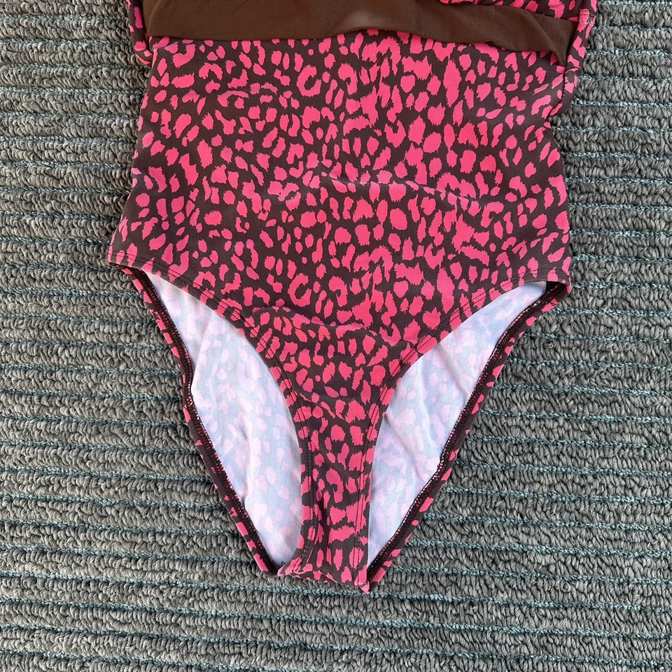 Maiô Athena One Piece animal estampa de leopardo tamanho 10 coral marrom detalhe envoltório - Imagem 2 de 4