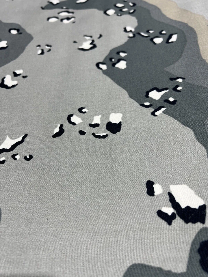 Seis Colores GRIS CHISPAS DE CHOCOLATE Saudí Especificación Militar Sarga Ropa CAMO POR 62" Foto 2 de 3