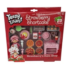 Vintage Style Teeny Tinies Strawberry Shortcakes Bake Shop Mini Playset 20 Pce