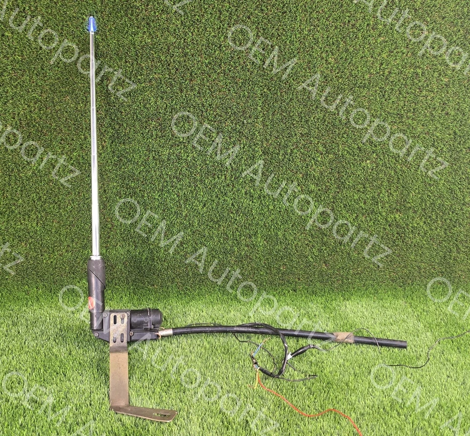 Poste de estacionamiento motorizado universal Toyota Corolla con luz OEM usado: se adapta a Toyota Foto 2 de 4