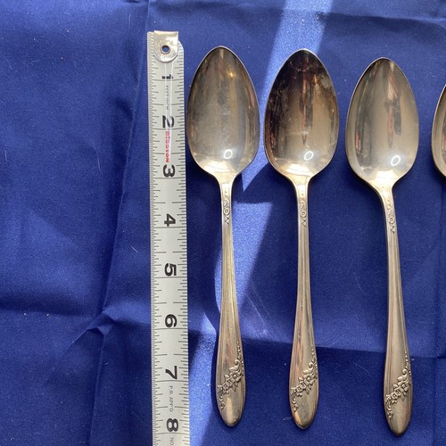 4 Oneida Queen Bess Servierlöffel versilbert Tudor Teller Community Vintage - Bild 2 von 7