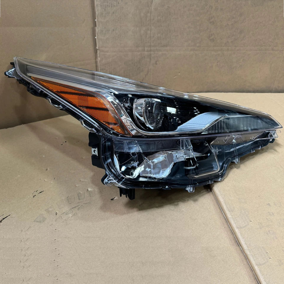 LED Headlight For 2019 2022 Toyota Prius w/Fog Light Driver Passenger Pair Set - Image 4 of 4