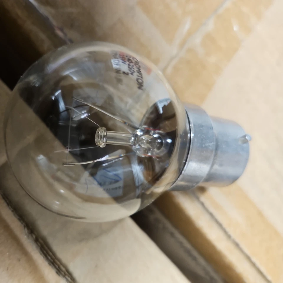 90x Crompton Light Bulb Round 25w 45mm dia BC-B22d 240v - Image 4 of 4