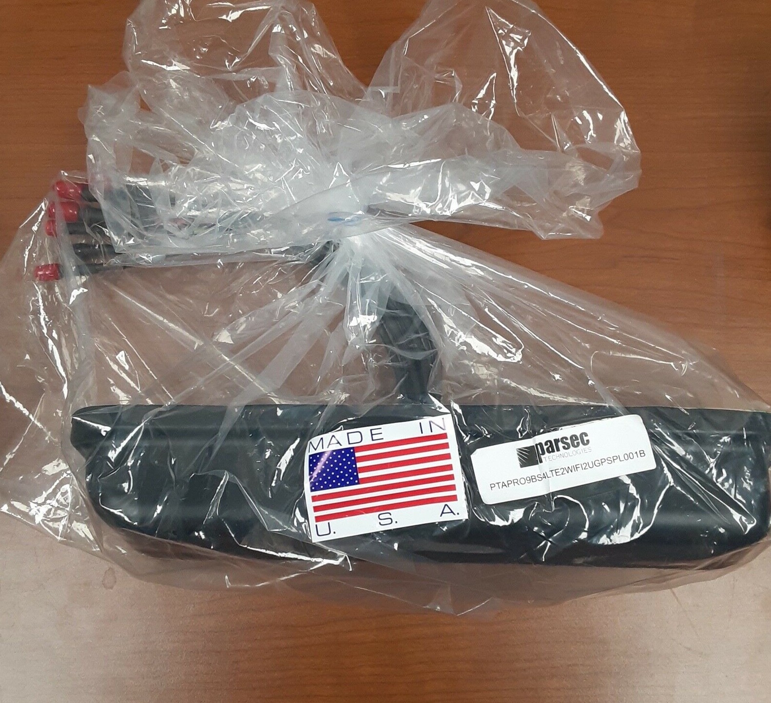 Antena externa Parsec Pro serie 9 PTAPRO9BS4LTE2WIFI2UGPSPL001B