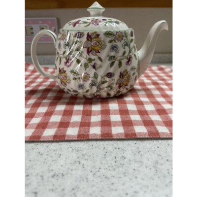 MINTON HADDON HALL 陶磁器 花 置物イギリス雑貨(メ1256) MINTON HADDON HALL 陶磁器 花 置物イギリス雑貨(メ1256)ベス