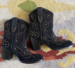 frye victoria stud short boot