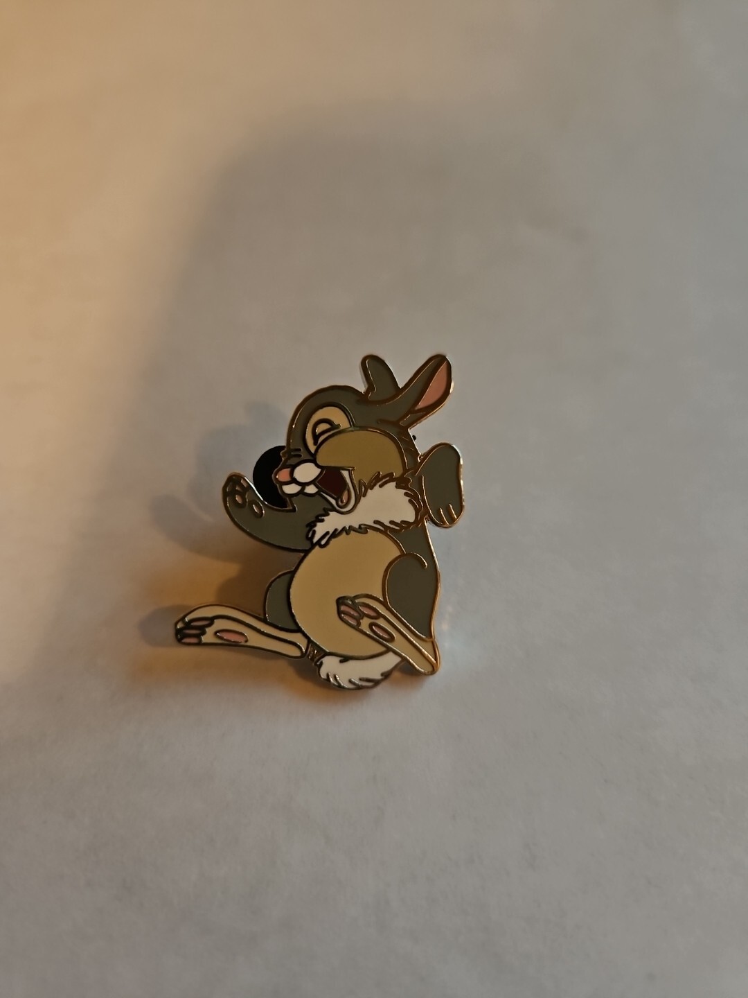 Vintage DISNEY 2001 LAUGHING THUMPER from BAMBI Trader PIN