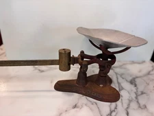 Vintage cast-iron balance beam scale / equal-arm balance (early-mid 1900's)