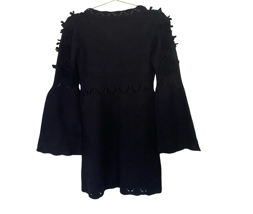 Twentyone Vestido Suéter Tejido Negro Manga Campana Pequeña Boho Retro Acogedor Conjunto Otoño Foto 2 de 4