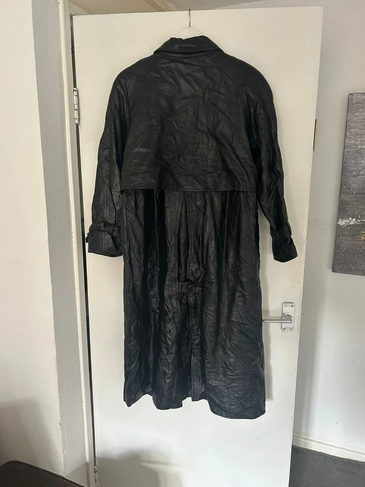 Gabardina Vakko Sport para Bloomingdale’s Vintage Cuero Negro S Hecha en EE. UU. Foto 2 de 4