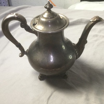 Reed & Barton Regent 5600 40oz Silverplate Teapot Large Footed 9'' Needs Cleaning