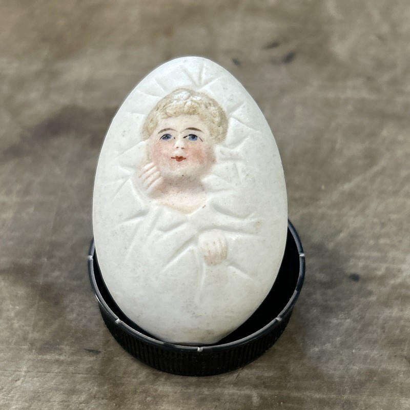 Antique Victorian Birthing Egg Bisque Porcelain Baby Hatching Face Butt Oddity 
