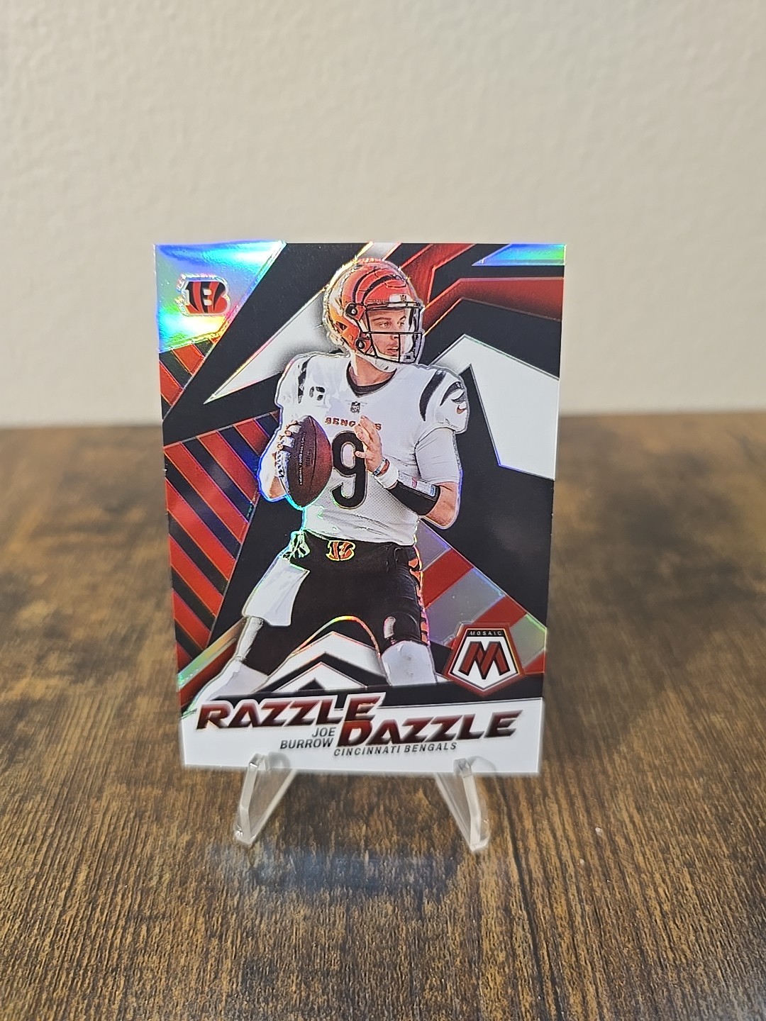 2022 Panini Mosaic - Razzle Dazzle Joe Burrow #RD-5 Case Hit!!