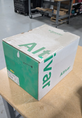 Schneider Altivar 212 ATV212HD15M3X VFD 20HP 15kW 240V 3PH Drive