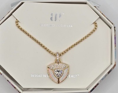 Bomb Party October 25 necklace NK75956 Wrapped In What Matters - Gold Plating