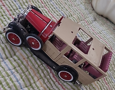 1929 Ford Woody Station Wagon Car Red 1:32 Diecast Model by Arko  02900