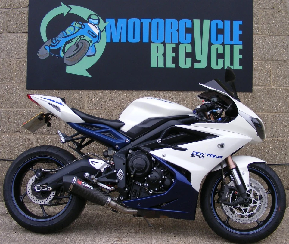 Sensor trasero ABS 2013 a 2016 B126 Triumph Daytona 675 Foto 3 de 4