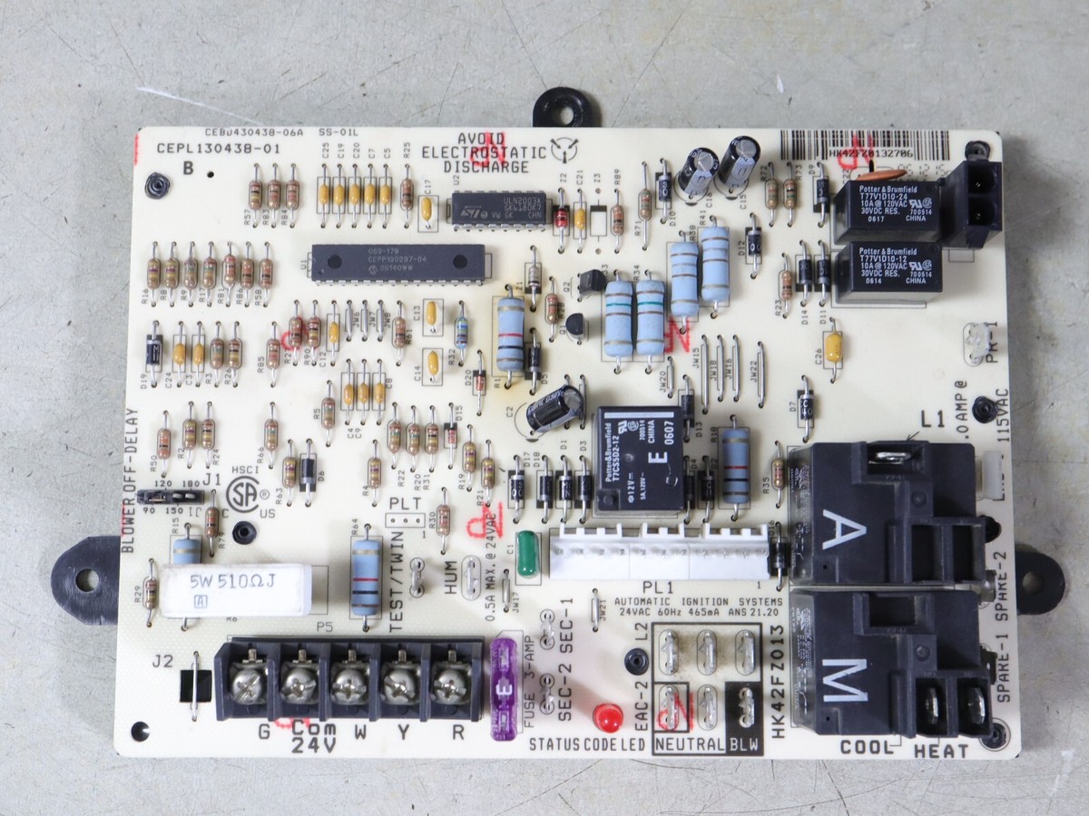 Carrier Bryant CEPL130438-01 Furnace Control Circuit Board
