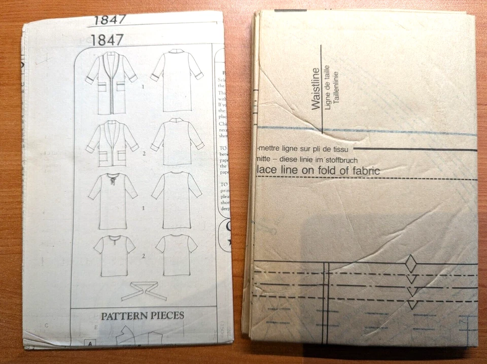 Style 1847 Size A 4-10 Children Sleepwear Nightwear Dressing Gown Uncut - Image 3 of 3