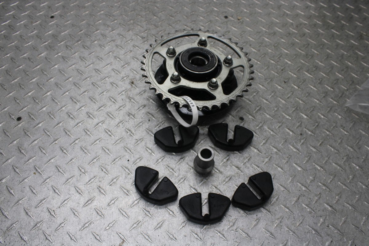 2015 SUZUKI GW250Z REAR BACK SPROCKET HUB KUSH DRIVES SPACER | eBay
