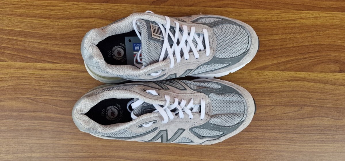 Size 9 - New Balance 990v4 Made in USA Grey Silver W for