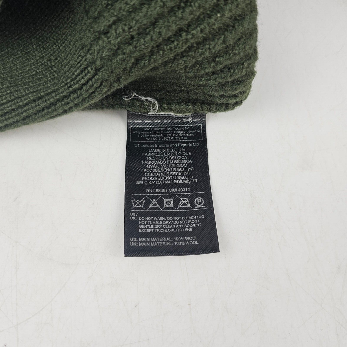 Yeezy Size M Destroyed Sweater Season 1 New | eBay Yeezy Size M Destroyed Sweater Season 1 New | eBay