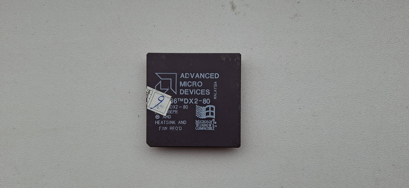 AMD Am486 DX2-80 A80486DX2-80 5V vintage CPU GOLD