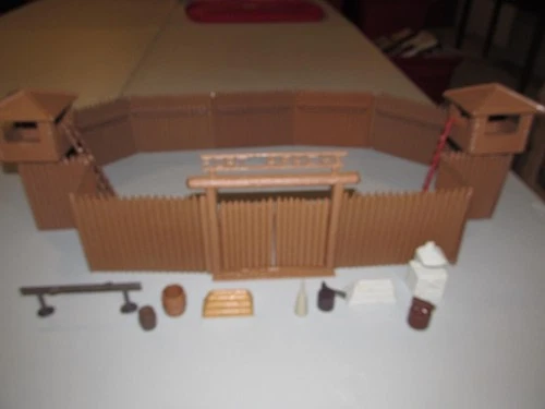 Vintage Marx Fort Apache Playset Stockade and Accessories Lot
