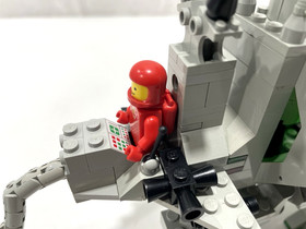 LEGO 6940 Alien Moon Stalker 100% Complete, no manual or box - VTG 1986