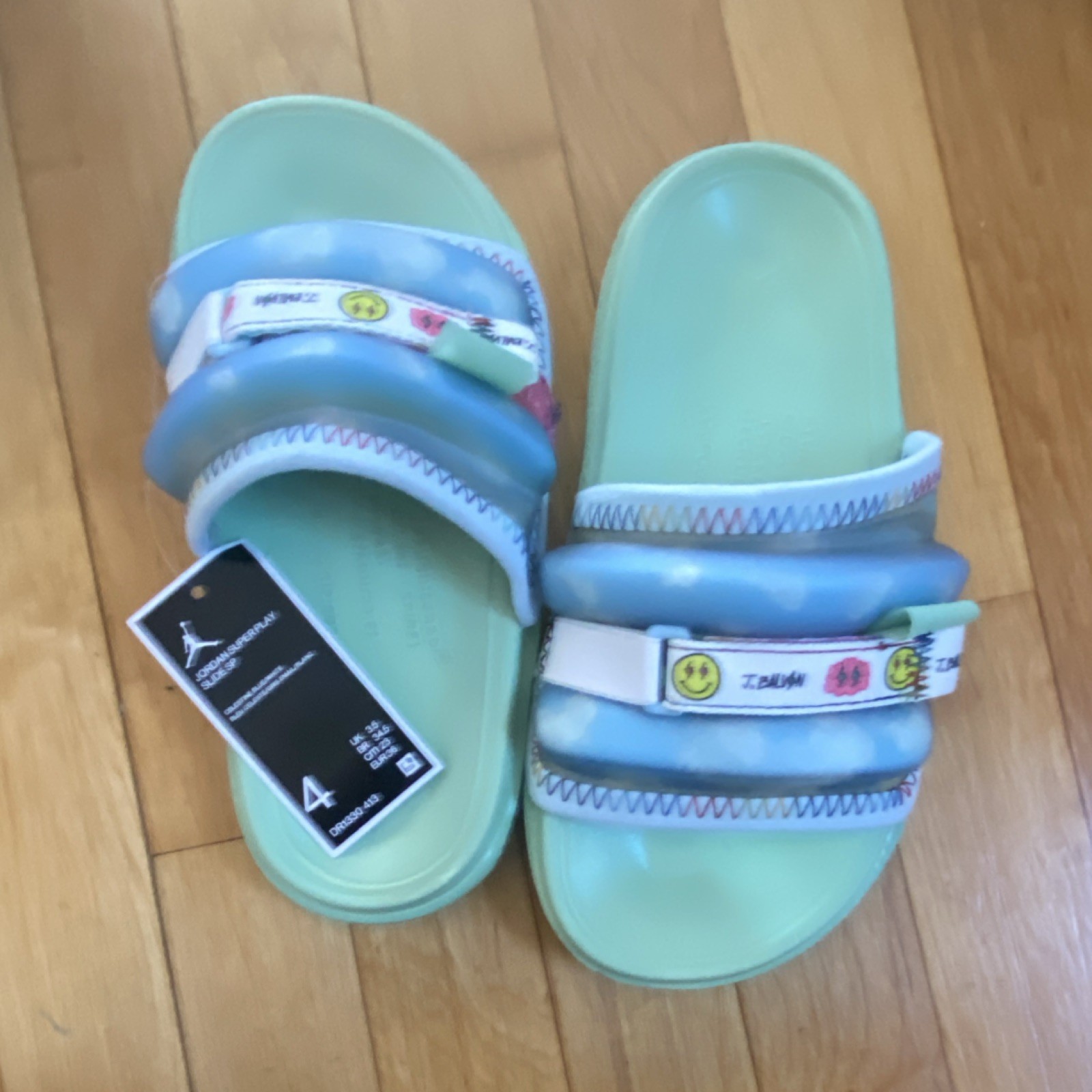 Jordan Super Play Slide Celestine Blue/White Mens Smiley Face Sandals Size 4 thumbnail 6