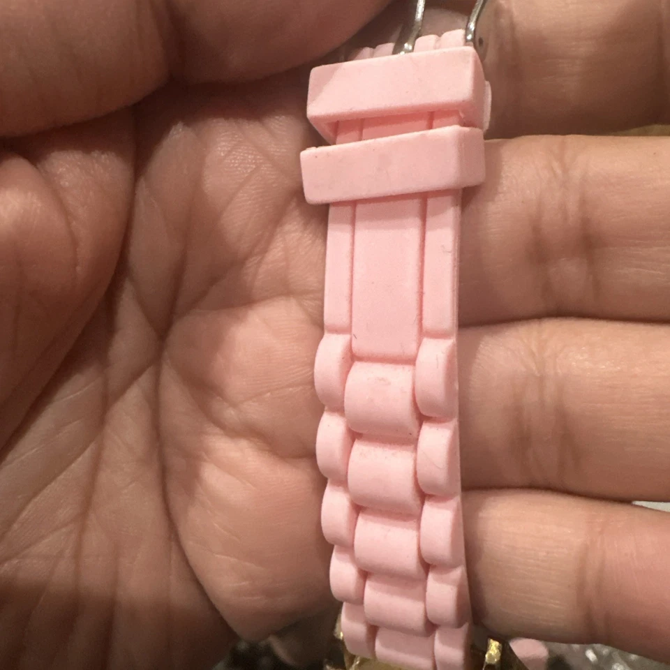 Reloj Invicta para damas Angel azul esfera fregona en funcionamiento correa de silicona rosa 34 mm ajuste 7 pulgadas Foto 4 de 4