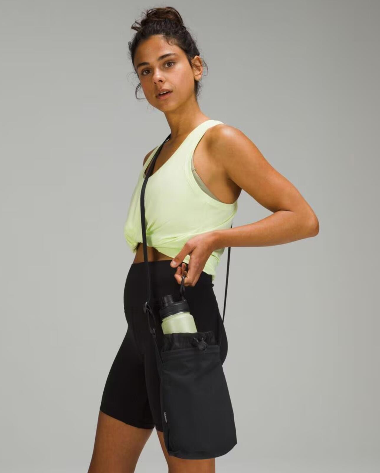 NWT Lululemon Water Bottle Crossbody Bag 2.5L Black