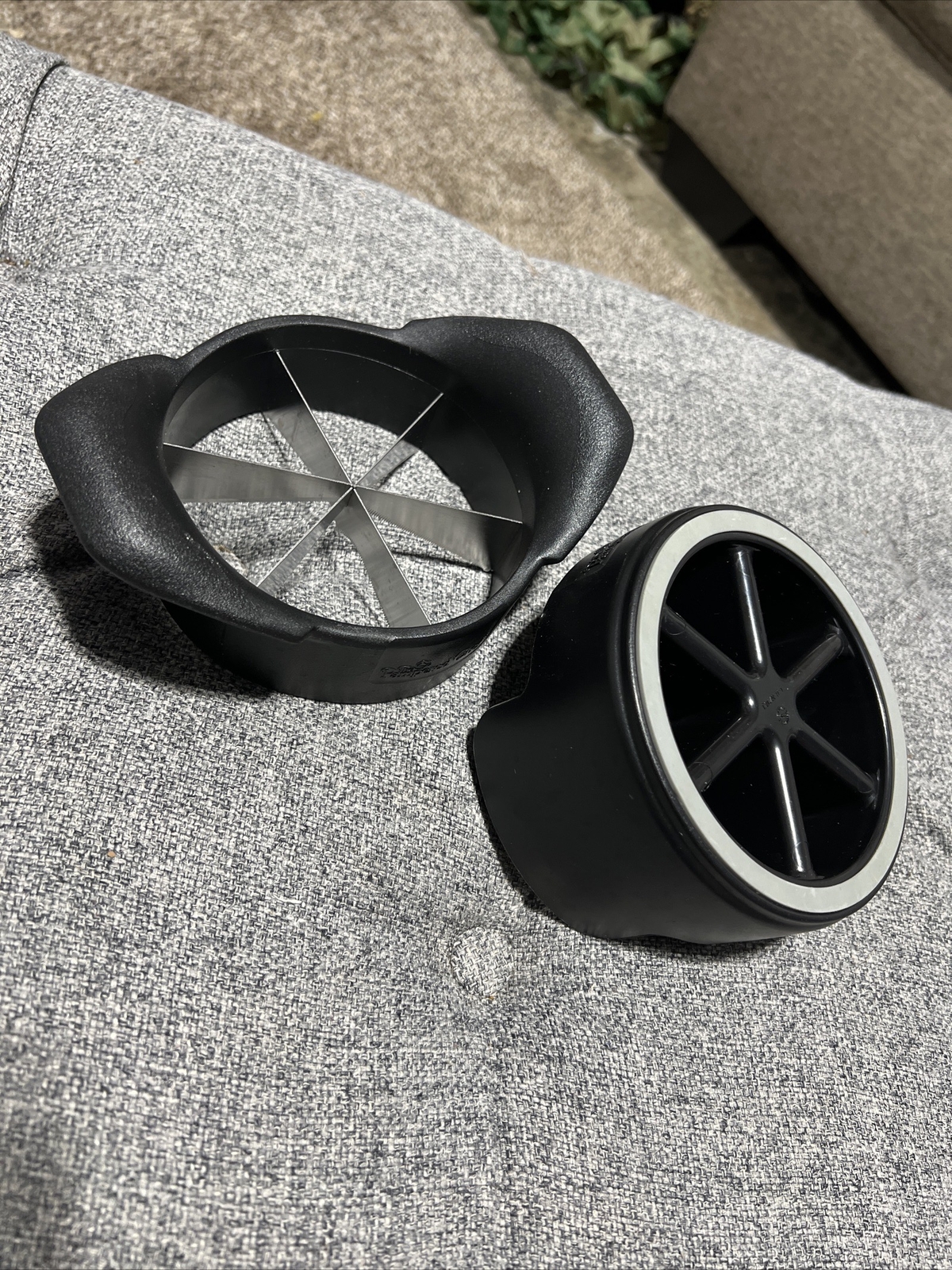 Pampered Chef Veggie Wedger 2417 Vegetable Citrus Cutter Apple Slicer