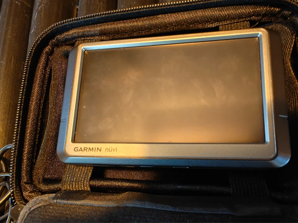 Garmin Nuvi 260w Touchscreen GPS Navigation System with Charger Cable Bundle - Image 2 of 3