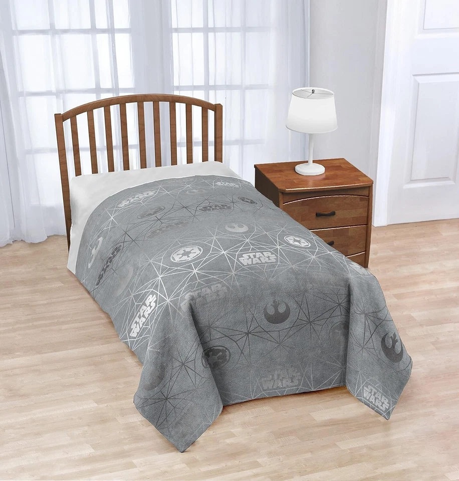 Sudadera Jersey Tejida Logotipo e Icono Star Wars Manta Polar Doble Gris/Plateado Foto 4 de 4